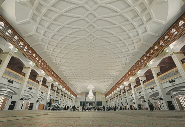 مصلی امام خمینی تبریز – تصویر ۲